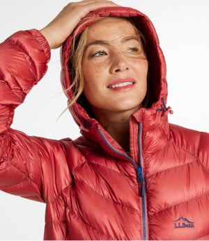 Women's Ultralight 850 Down Hooded Jacket